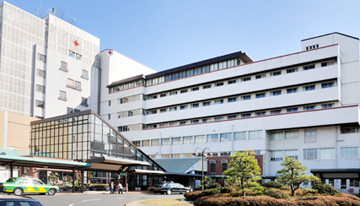 武蔵野赤十字病院　外観